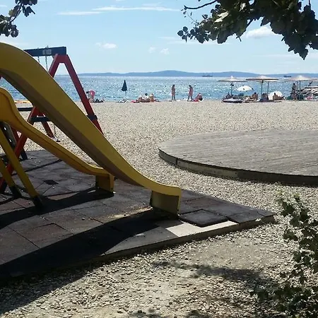 Lora Apartman